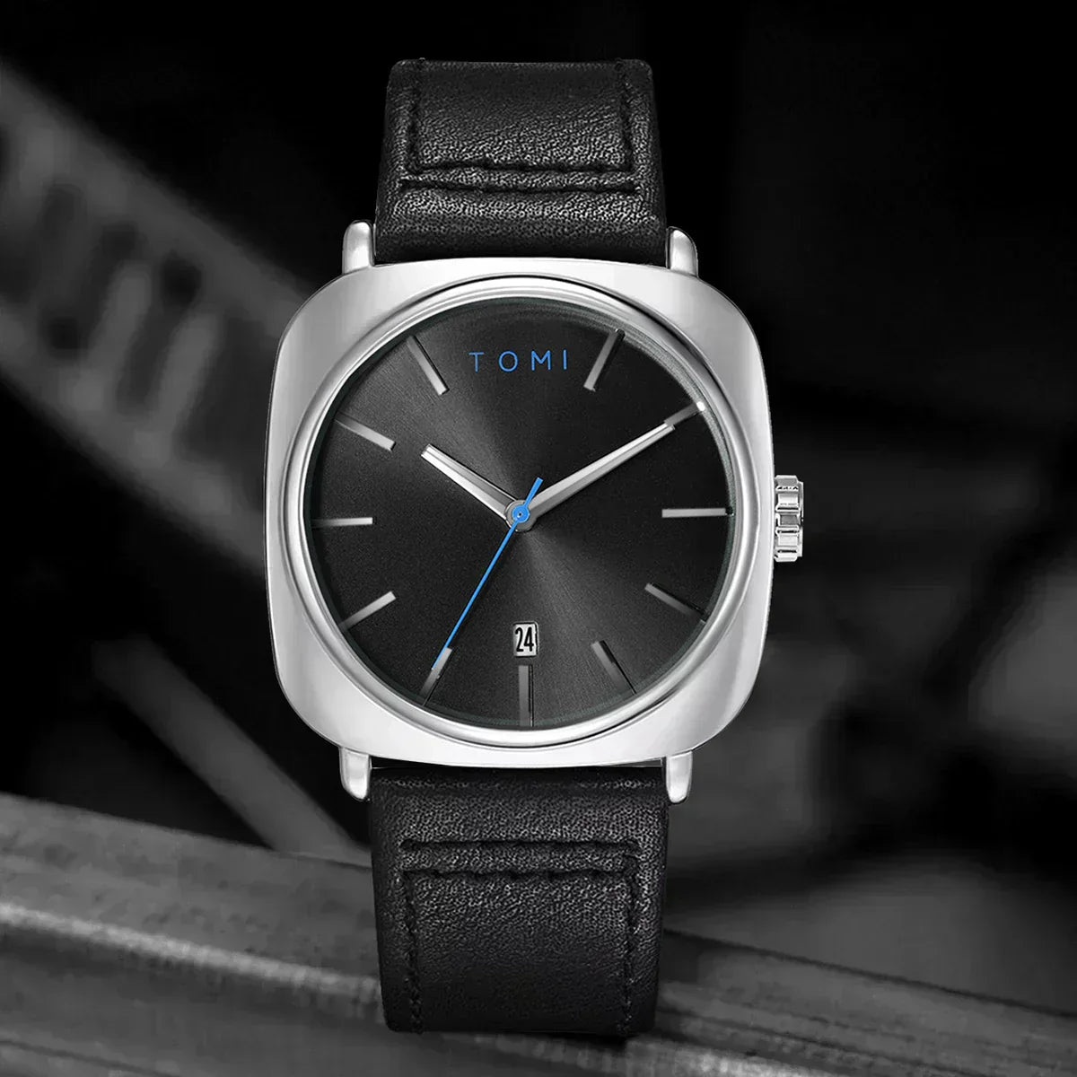 Montre minimaliste Monaco Verno